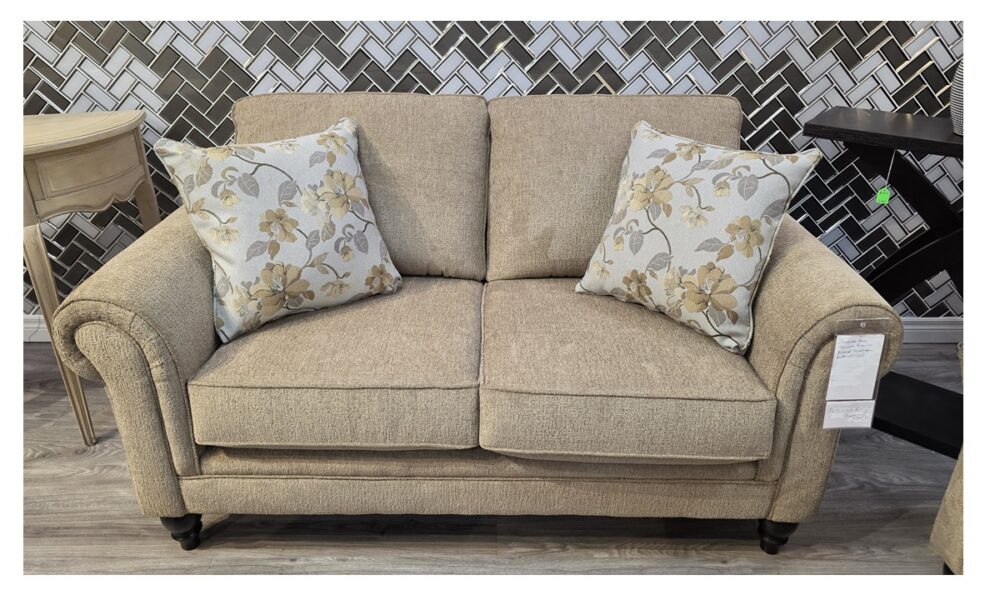 **Superstyle 9613 Loveseat - Butternut Wood