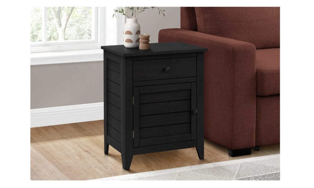 Antique Black End Table (I 3951)