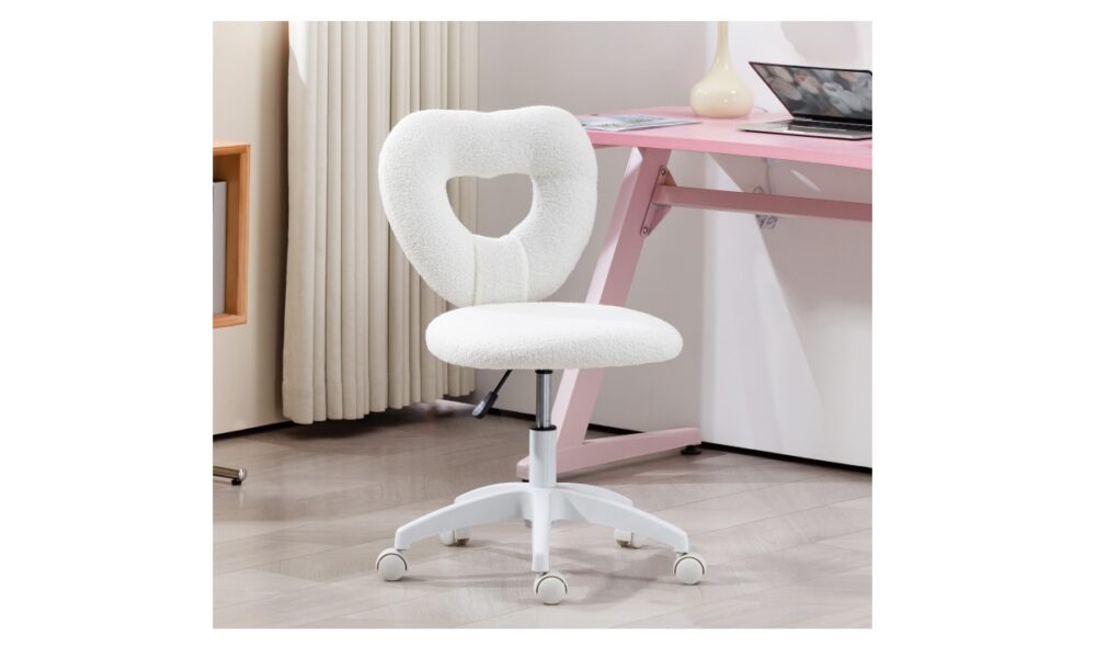 Teddy Fleece Heart Makeup Vanity Chair