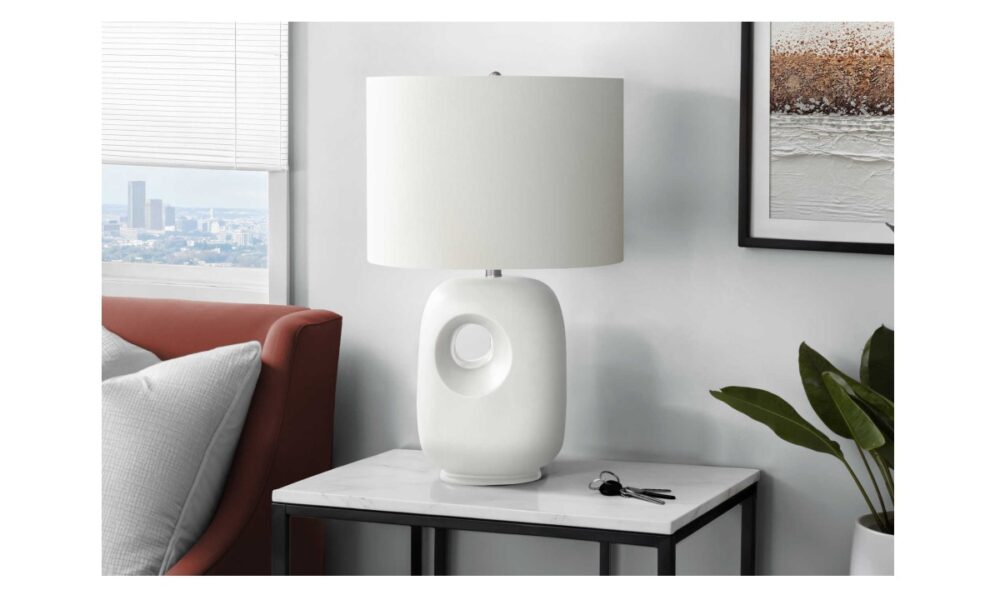 26"H Table Lamp White Ceramic  (I 9679)
