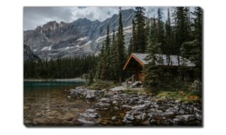 Cabin by Alpine Lake (D4641-3045)