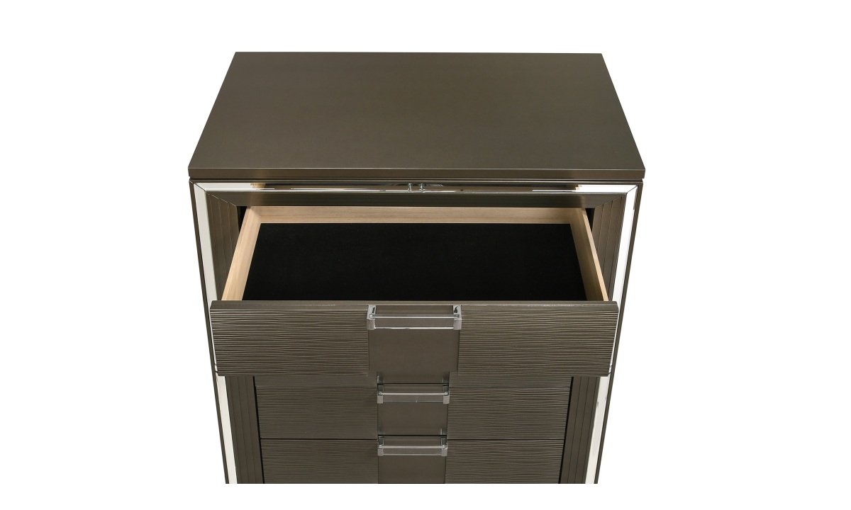 Twenty Nine Chest - Image 5